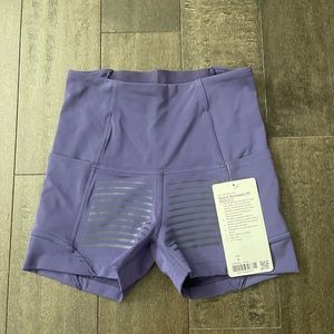 Lululemon Rogue Renegade Short 2.5” New With Tags Attached. Size 4